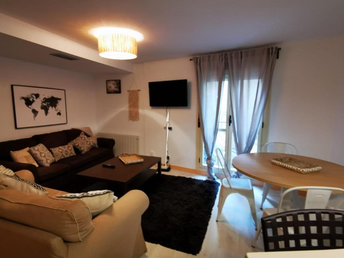 Ferienwohnung Vtz El Balcon De Rey Alfonso III Saragossa Exterior foto