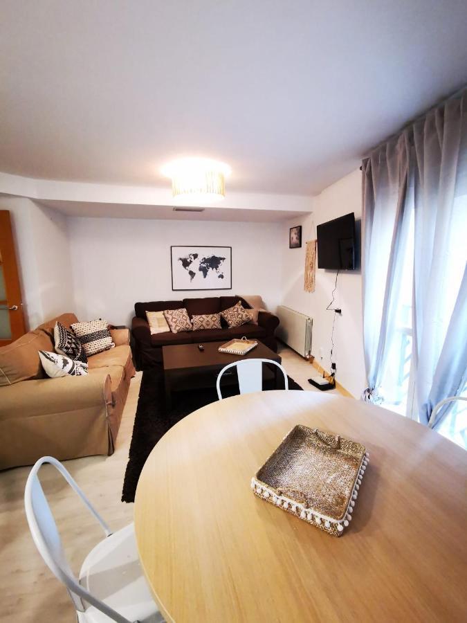 Ferienwohnung Vtz El Balcon De Rey Alfonso III Saragossa Exterior foto